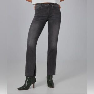 Lola Jasper - SG denim jeans faded black   mid-rise straight distressed hem slit